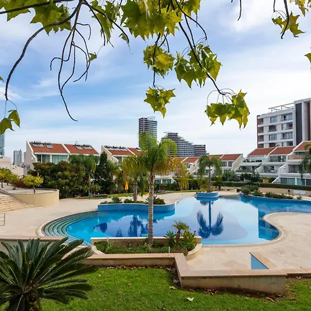 Bay View Gardens By Trulycyprus Апартаменты *