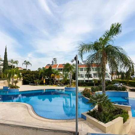 Bay View Gardens By Trulycyprus Apartman *