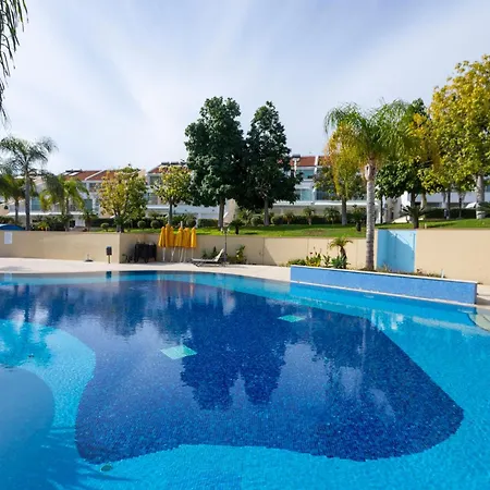 Bay View Gardens By Trulycyprus * Лимасол