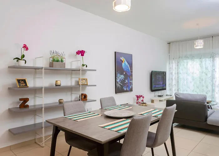 Bay View Gardens By Trulycyprus * Λεμεσός